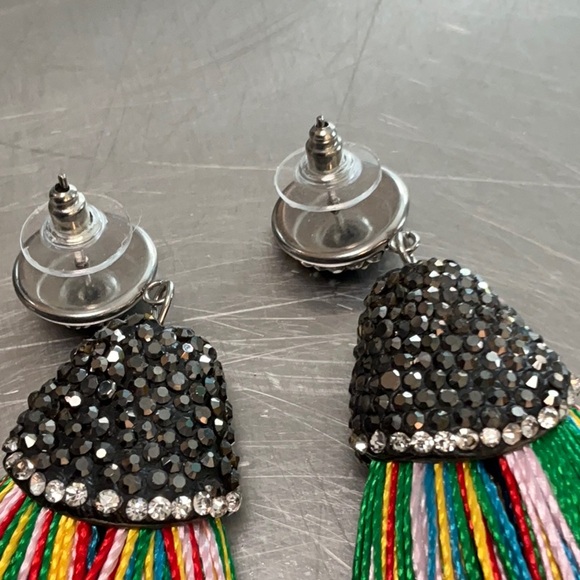 NWOT Rhinestone & Fringe  swing earrings. - Picture 3 of 4